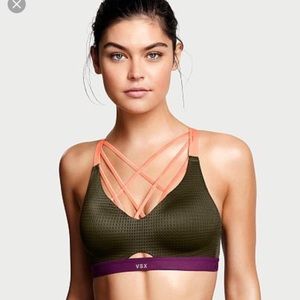 VSX strappy sports bra Victoria's Secret (32A)